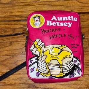 Betsy johnson crossbody bag